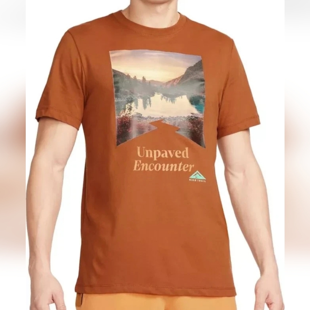 Nike Trail Tee Shirt SzXL Dri Fit Russet Short Sleeve Graphic Logo Relaxed Fit